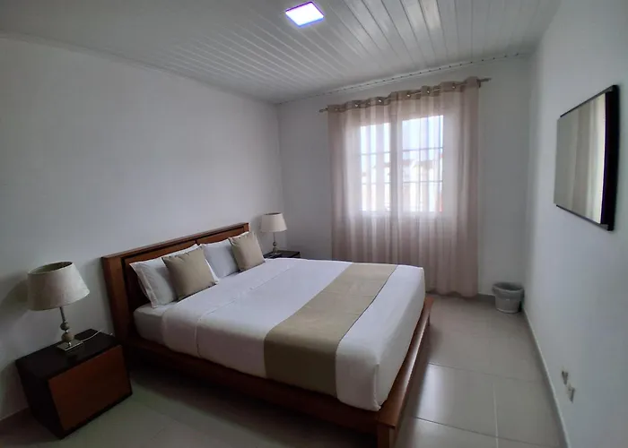 Cantinho Laranjeiras * Ponta Delgada